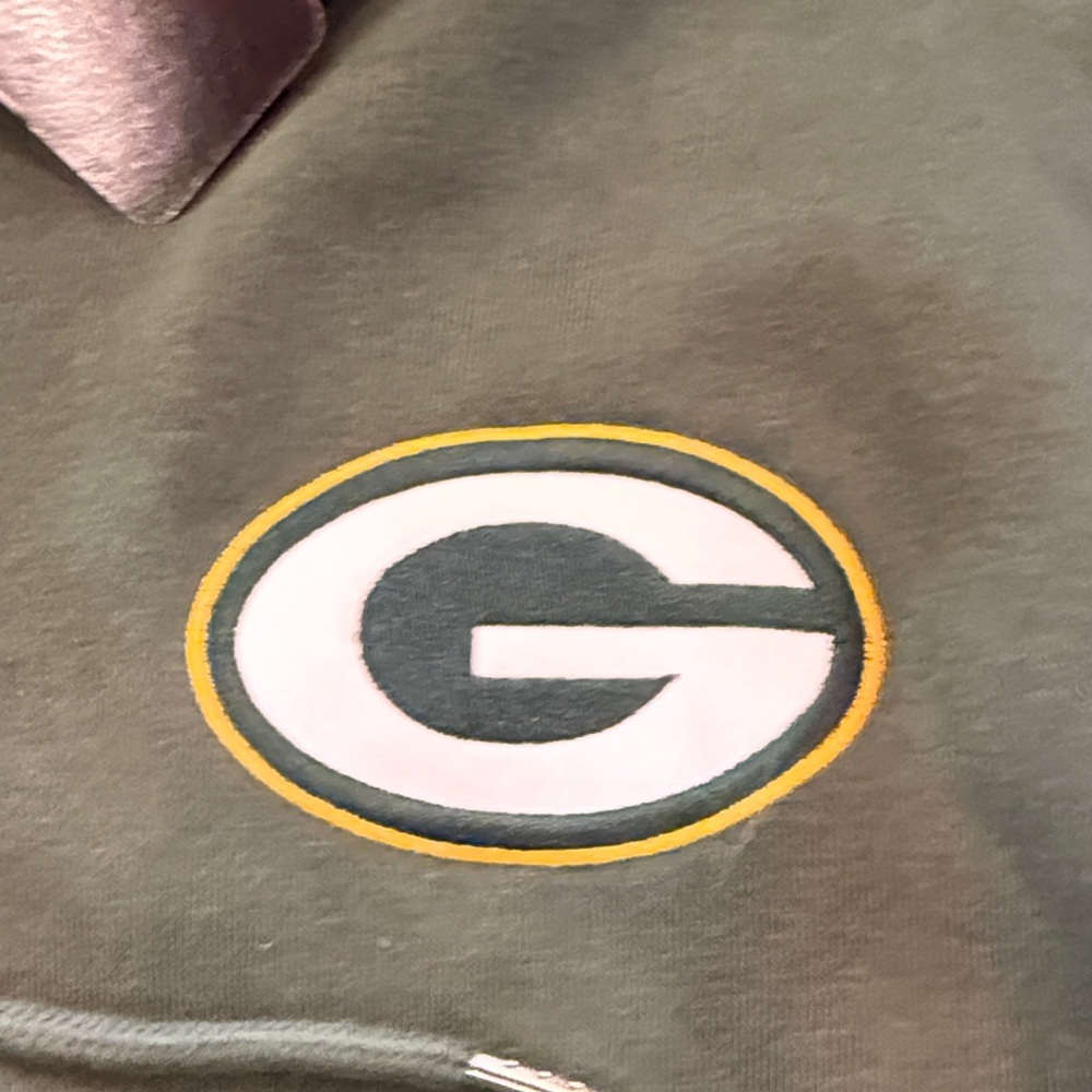 Green Bay Packers Dark Green Hoodie - Picture 4 of 7